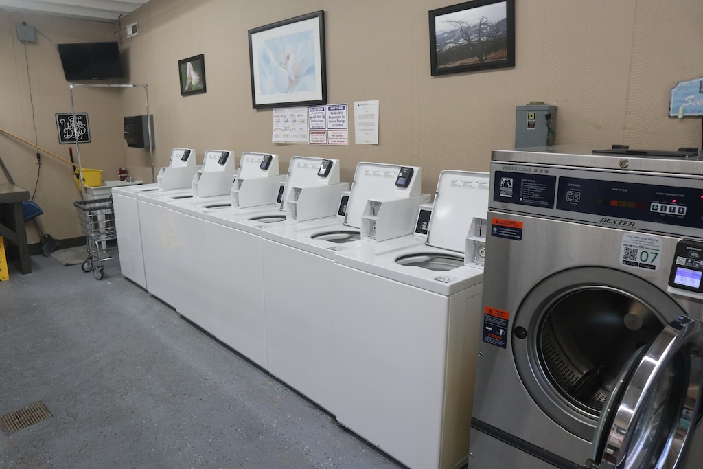 Outdoor Resorts at Gatlinburg laundry washing machines